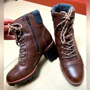 Naturalizer Super Chic Chunky Booties size 7M